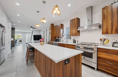 West Town House | Wicker Park 6bd/4ba, Steps from CTA, Parking Incl by AllSet Turnover