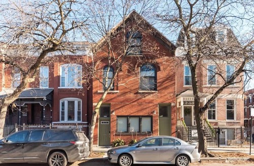 West Town House | Wicker Park Entire House, Private Yard and Parking