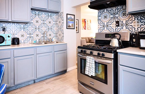 Noble Square Apartment | Wicker Park Near Downtown & Salt Shed