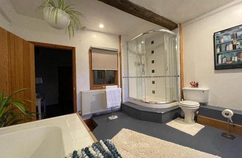 Leominster Bed & Breakfast | Wickton Court