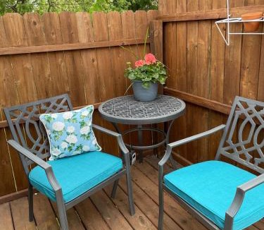 Le Claire Apartment | Wide River Winery Inn