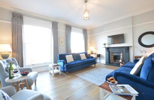 Aldeburgh House | Wide Skies, Aldeburgh