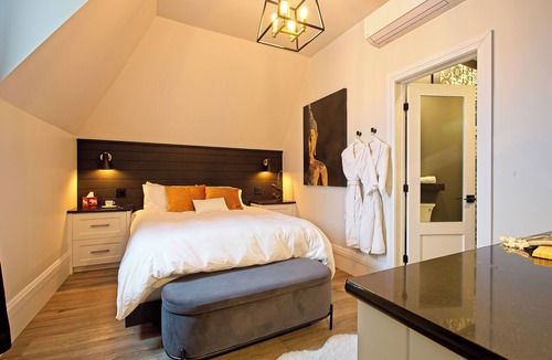 Brockville Bed & Breakfast | WidowsPeak B&B