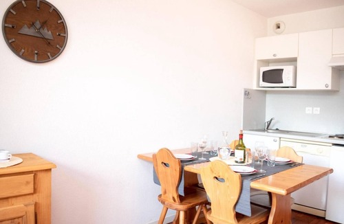 Vignec Apartment | Wifi, 1st floor, swimming pool, balcony, tv, 35m², Saint Lary Soulan