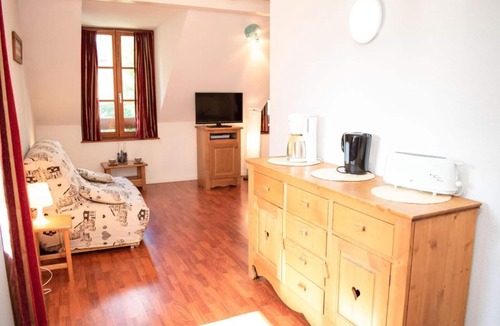 Vignec Apartment | Wifi, 1st floor, swimming pool, balcony, tv, 45m², Saint Lary Soulan