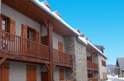 Vignec Apartment | Wifi, 1st floor, swimming pool, balcony, tv, 45m², Saint Lary Soulan