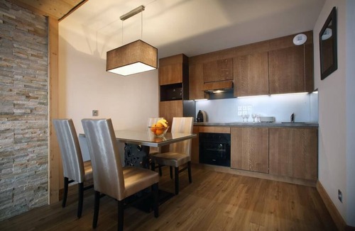 Eclose-Est Apartment | Wifi, fitness, swimming pool, sauna, hammam, balcony, 45m², Alpe d'Huez