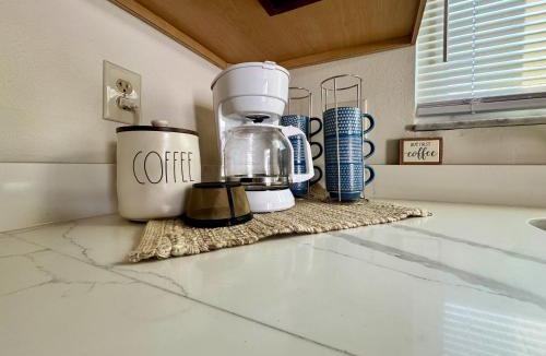 Safety Harbor Apartment | WiFi - Pet Friendly - Laundry - Short - Long Term