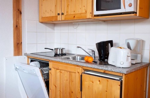 Saint-Sorlin-d'Arves Apartment | Wifi, swimming pool, terrace, balcony, parking, 60-70m², Saint Sorlin d'Arves