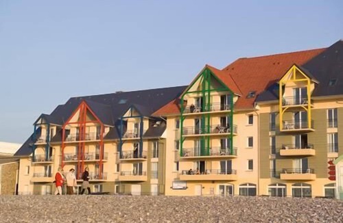 Cayeux-sur-Mer Apartment | Wifi, view sea, swimming pool, terrace, balcony, parking, 28m², Cayeux-sur-Mer