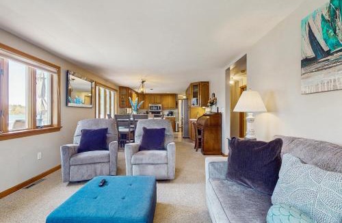 York Harbor House | Wiggly Bridge Landing