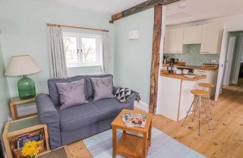 Napton-on-the-Hill House | Wigrams Canalside Cottage