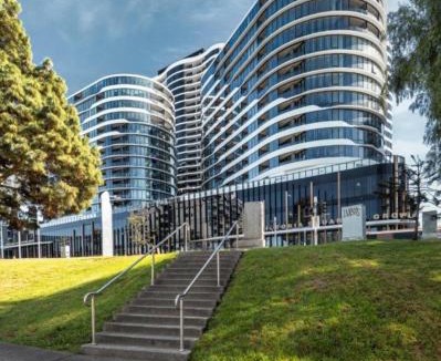 Footscray Apartment | WiiHost Cosy Retreat!