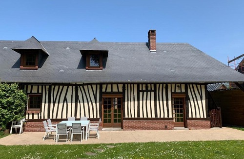 Petit-Caux House | Wijitta