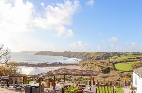 Helston House | Wild Acres