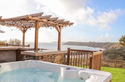 Helston House | Wild Acres