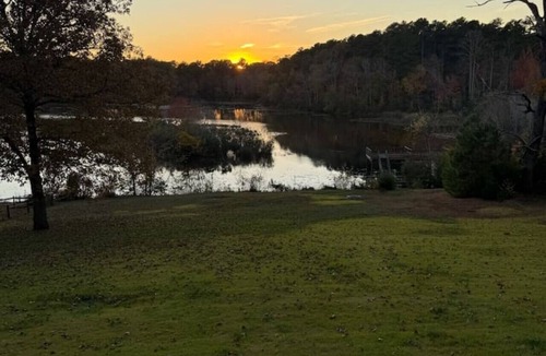 La Crosse Apartment | Wild and Free: Lakefront Oasis on Great Creek!