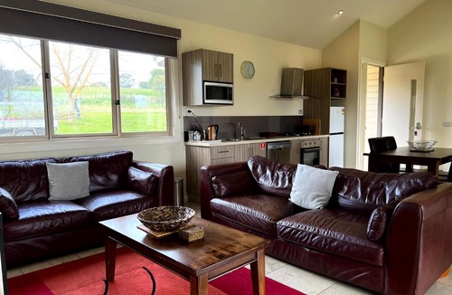 Seville Bed & Breakfast | Wild Cattle Creek Estate