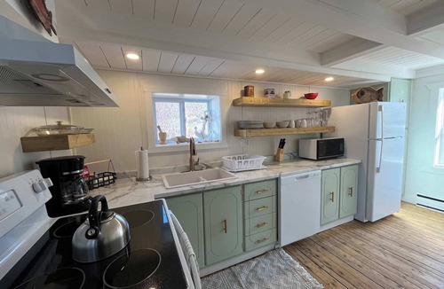 Twillingate Apartment | Wild Cove Retreat & Nook
