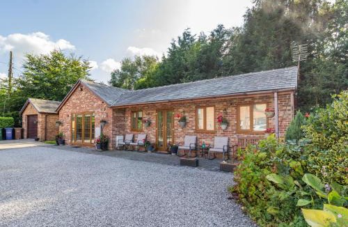 Appley Bridge House | Wild Duck Lodge