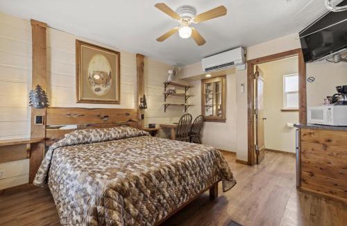 Merrill Hotel | Wild Goose Lodge