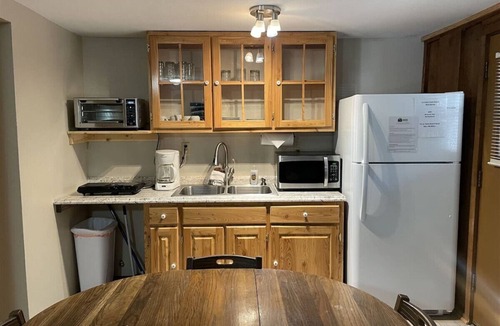 Alto Cabin | Wild Horses Lodge at La Junta Guest Ranch