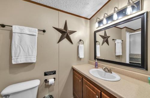 Kingston Hotel | Wild Horses Suite 1 by The Lodges at Fossil Creek