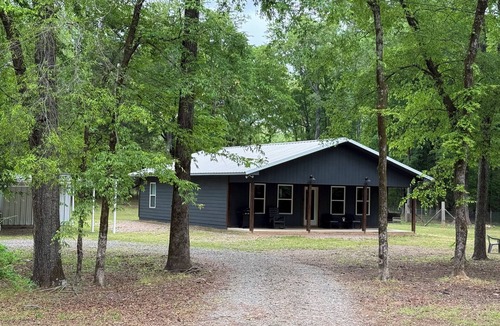 Caddo Gap House | Wild Ride Retreat Trailer Parking Pets Sleeps 6 Near Albert Pike Caddo River