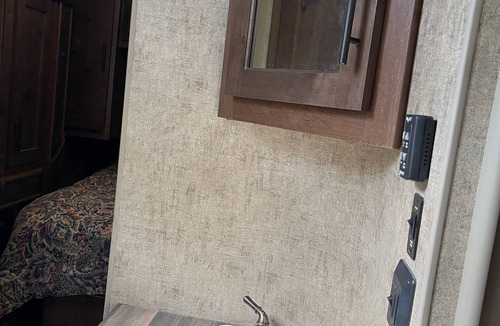 Eatonville House | Wild Rose Farm