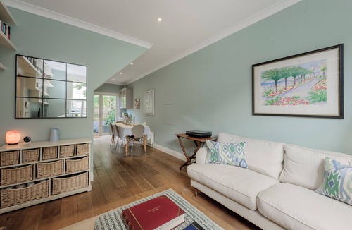 Earlsfield House | Wild Roses, by Veeve