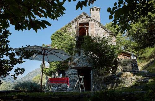Isorno House | Wild Valley Rustico Style in Valle Onsernone
