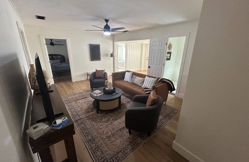 Abilene House | Wildcat Way! 4 Bedrooms | Games! Steps from ACU!