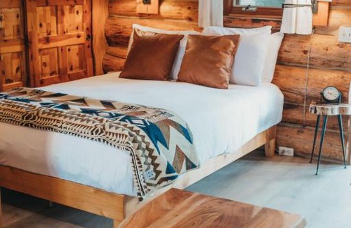 Stevenson Cabin | Wilder and Pine Riverside Cabins