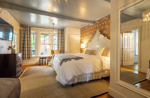Sheffield Bed & Breakfast | Wilder House Berkshires