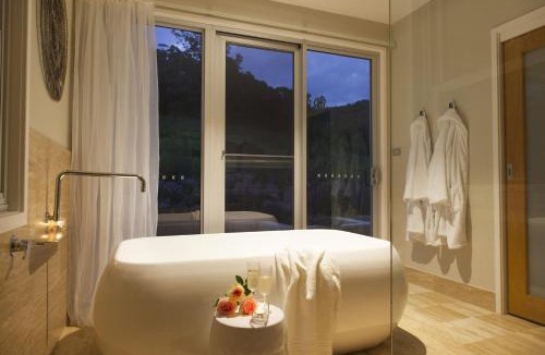 Broughton Vale House | Wilderberry Cottage