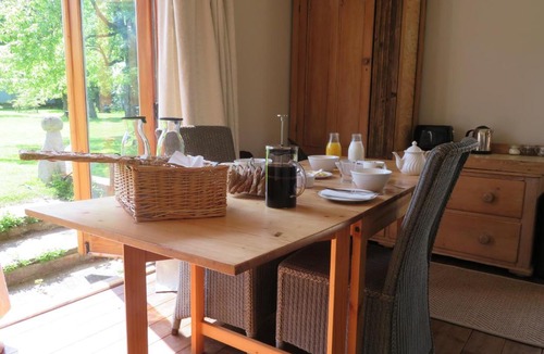 Abbess Roding Bed & Breakfast | Wilderness B&B 3 Self Contained Rooms Nr Sissinghurst