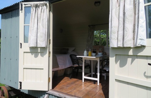 Abbess Roding Bed & Breakfast | Wilderness B&B