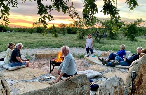 Jacksboro House | Wilderness Cabin Rental Perfect for Glamping in Texas
