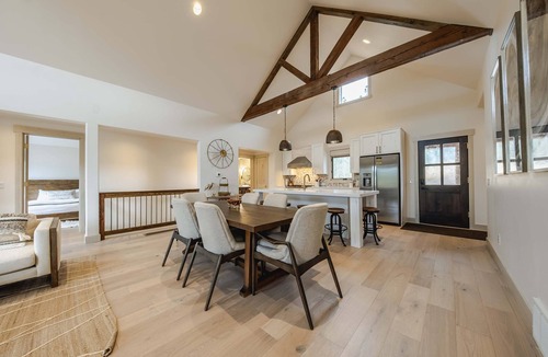 Eureka House | Wilderness Club Haven for 12!