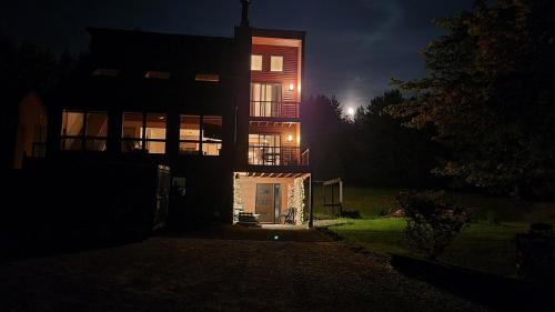 East Jewett House | Wilderness Getaway