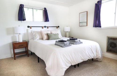 Colville House | Wilderness West Resort Cabin 5