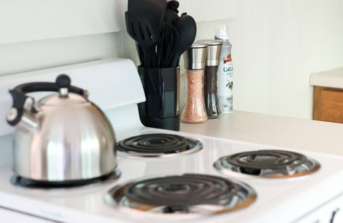 Colville Cabin | Wilderness West Resort Cabin 6