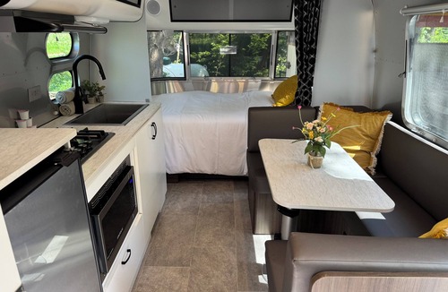 Ashland House | Wildflower Airstream with 4 Person Hot Tub