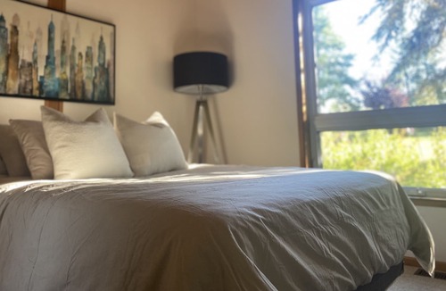 Calabogie House | Wildflower Calabogie | Sunsets & Lake Views