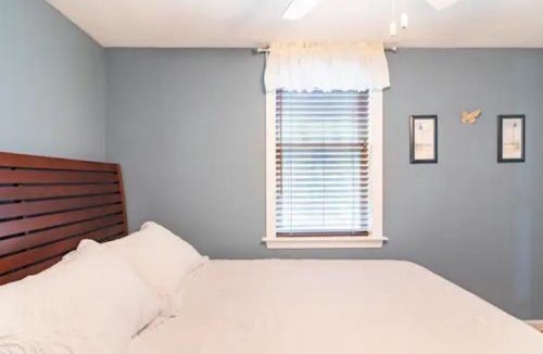 Manomet Hotel | Wildflower Inn