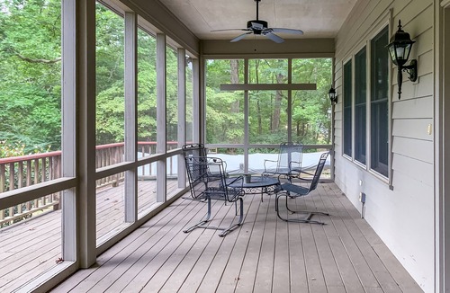 Heber Springs House | Wildflower Retreat ~ on the Little Red