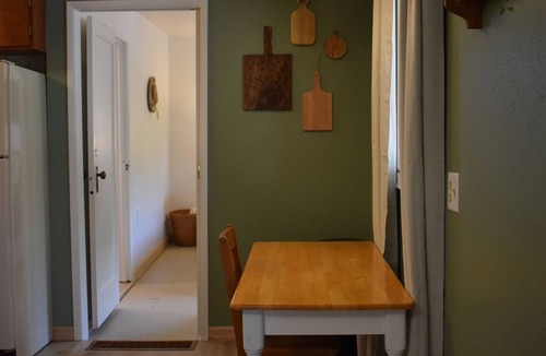 Garfield Apartment | Wildflower Suites North