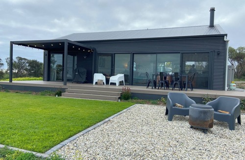 McLaren Vale Cottage | Wildhill - secluded retreat with panoramic views