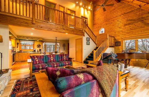 The Galena Territory House | Wildlife Surrounds! Enjoy Fireplace, Pool Table, Fire Pit, Piano. Near Marina!
