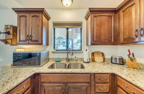 Ruidoso Cabin | Wildlife Watching & Mtn Views: Luxe Ruidoso Escape